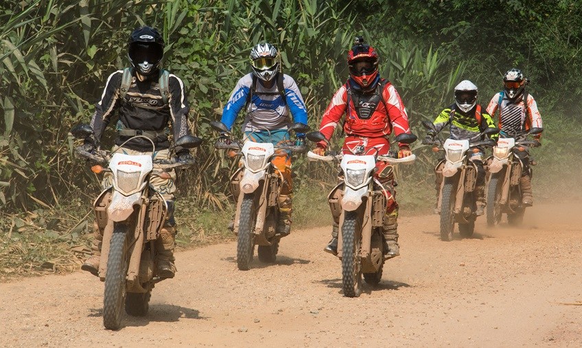 3 Days Luang Prabang Motorbike Tour to Jungle Trails and Plain of Jars