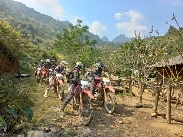 8 Days Motorbike Tour From Pakse To Luang Prabang